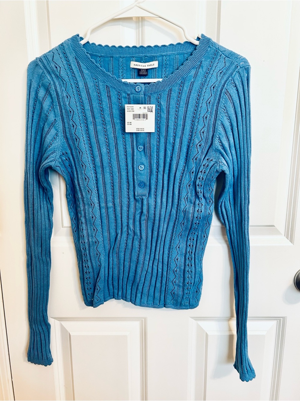 American Eagle Light Blue Knit Long Neck Sleeve Button Shirt